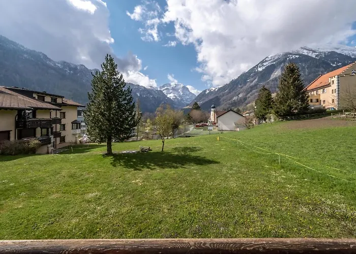 Quadernpark-apartments アパート Valens